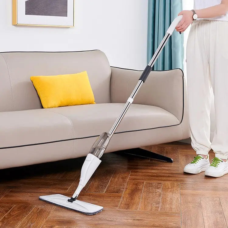 Spray dust mop